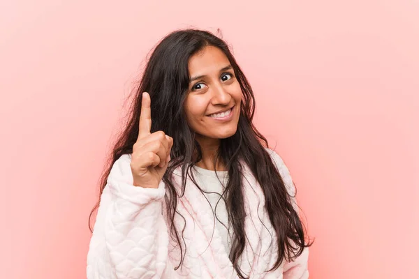 Fiatal Indiai Visel Pizsama Amelynek Van Egy Ötlet Inspiráció Koncepció — Stock Fotó