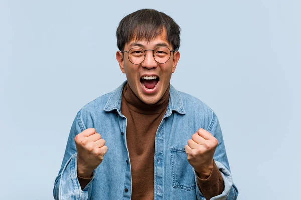 Young Chinese Man Surprised Shocked — Stock Photo, Image