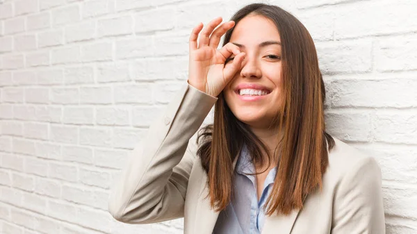 Young Business Woman Confident Doing Gesture Eye — ストック写真