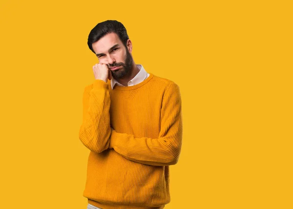 Jovem Homem Natural Cansado Muito Sonolento — Fotografia de Stock