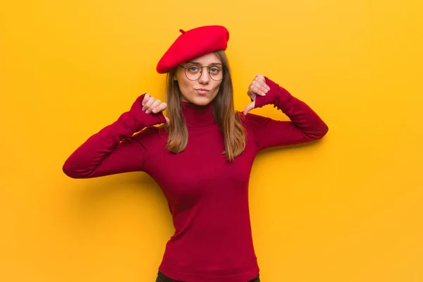 Young French Artist Woman Pointing Fingers Example Follow — Stock Photo, Image