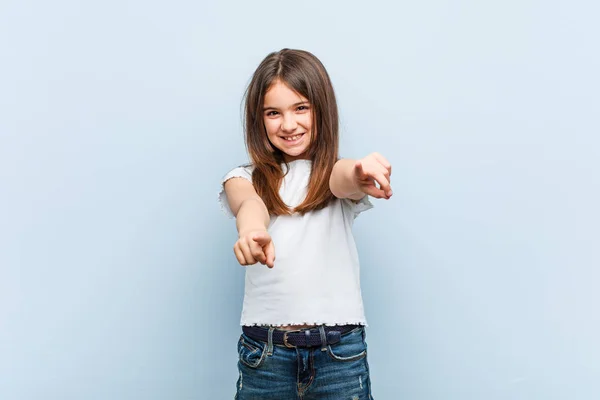 Cute Girl Cheerful Smiles Pointing Front — Stock Photo, Image