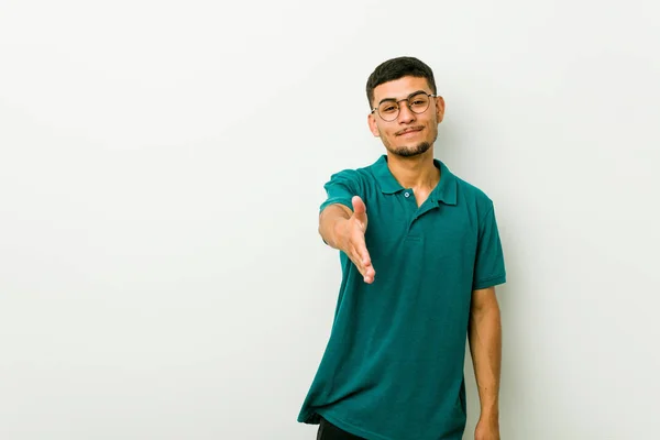 Young Hispanic Man Stretching Hand Camera Greeting Gesture — Stock Photo, Image