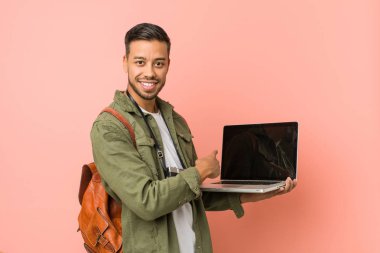 casual yakışıklı delikanlı