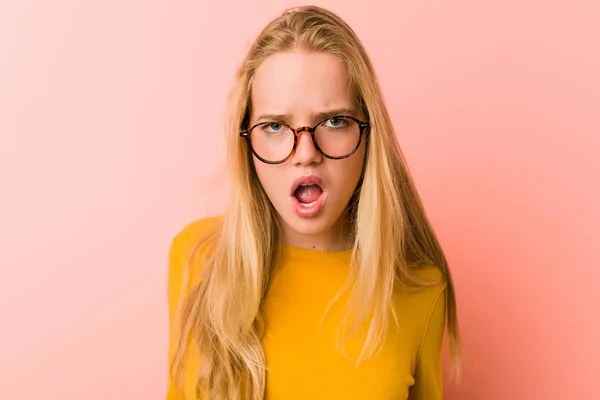 Adorável Adolescente Mulher Gritando Muito Irritado Agressivo — Fotografia de Stock