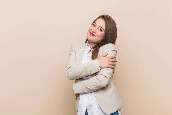 Jeune Femme Affaires Câlins Souriant Insouciant Heureux — Photo