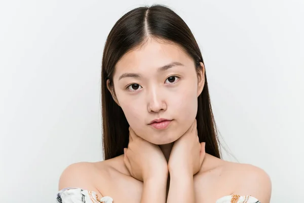 Nahaufnahme Einer Jungen Schönen Und Natürlichen Asiatischen Frau — Stockfoto