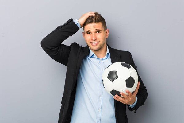 Молодая футбольная тренер в шоке, она вспомнила важную встречу
.