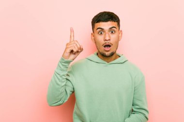 Genç İspanyol spor adam bir fikir, ilham kavramı olan.