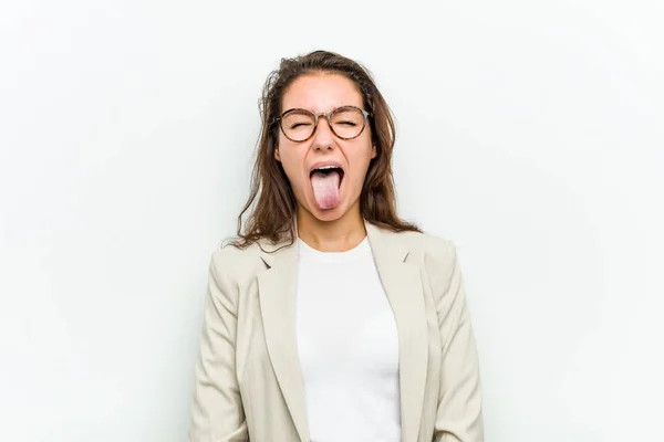 Młody Europejski Biznes Kobieta Zabawny Przyjacielski Wystający Jej Język — Zdjęcie stockowe