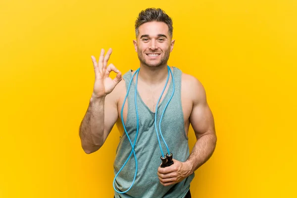 Caucasian Man Holding Jump Rope Cheerful Confident Showing Gesture — Stockfoto