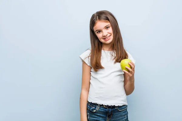 Little Caucasian Girl Holding Green Apple Happy Smiling Cheerful — Stock Photo, Image