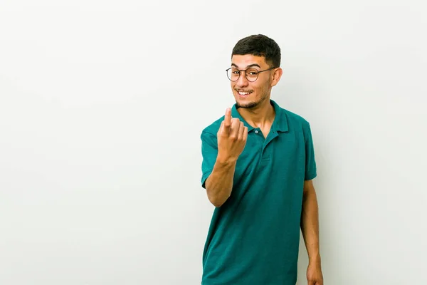 Young Hispanic Man Pointing Finger You Inviting Come Closer — Stock Photo, Image