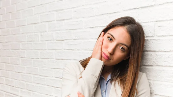 Giovane Donna Affari Stanca Molto Assonnata — Foto Stock