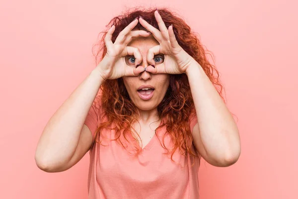 Young Natural Authentic Redhead Woman Showing Okay Sign Eyes — Stok fotoğraf