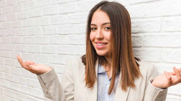 Young Business Woman Inviting Come — Stock Photo, Image