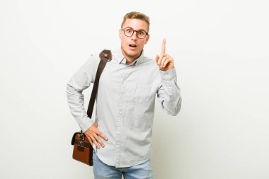 Kafkasyalı genç iş adamının bir fikri, ilham konsepti var..