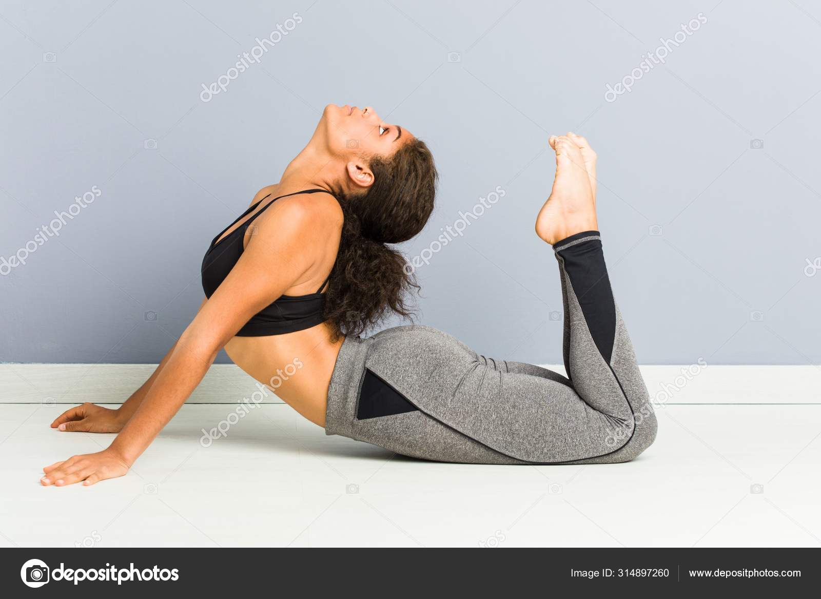 Rhythmic Yoga Academy, USA - 5 Best Yoga Poses to Complement Your  Bodybuilding Routine: 1. Plank Pose 2. Opposite Arm and Leg Extension 3.  Standing Forward Bend (Uttanasana) 4. Cobra Pose (Bhujangasana)