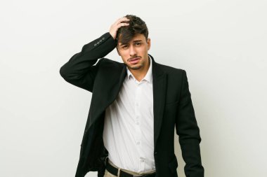 Genç iş adamı şoka uğruyor, önemli bir toplantıyı hatırladı..