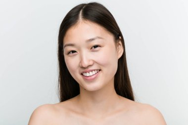 Genç güzel ve doğal asyalı bir kadının yakın çekim