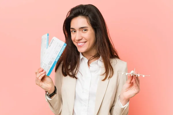 Joven Mujer Caucásica Dispuesta Viajar — Foto de Stock