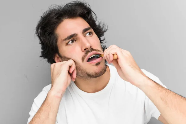 Young Caucasian Man Cleaning His Teeth Toothbrush Isolated Grey Background — Stock Photo, Image