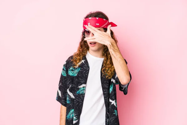 Young Hippie Caucasian Man Isolated Blink Camera Fingers Embarrassed Covering — Stock Photo, Image
