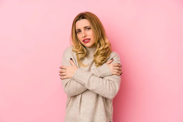 Młoda Blondynka Urocza Kobieta Nosi Sweter Odizolowany Będzie Zimno Powodu — Zdjęcie stockowe