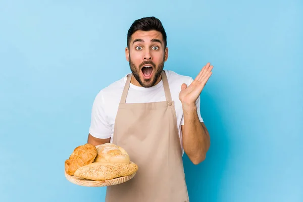 Jeune Homme Boulanger Beau Isolé Surpris Choqué — Photo
