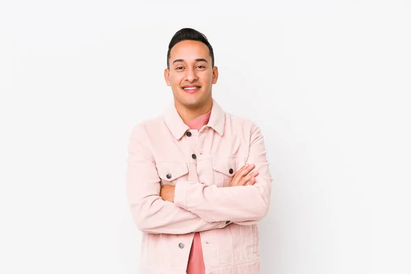 Young Latin Man Posing Isolated Who Feels Confident Crossing Arms — Stock Photo, Image