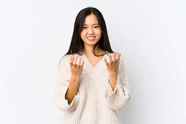 Young Chinese Woman Isolated Upset Screaming Tense Hands — Stock Photo, Image