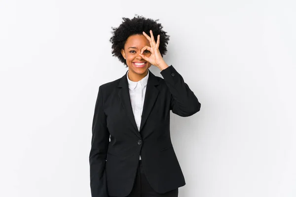 Mulher Negócios Afro Americana Meia Idade Contra Fundo Branco Isolado — Fotografia de Stock