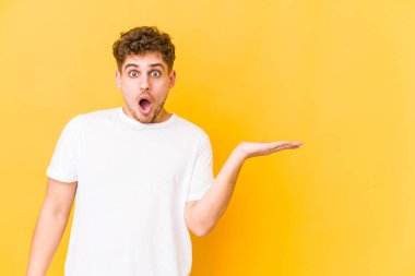  Avuçta kopyalama alanı tutmaktan etkilendim.