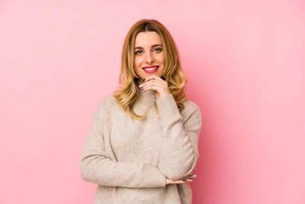 Jovem Loira Bonito Mulher Vestindo Suéter Isolado Sorrindo Feliz Confiante — Fotografia de Stock