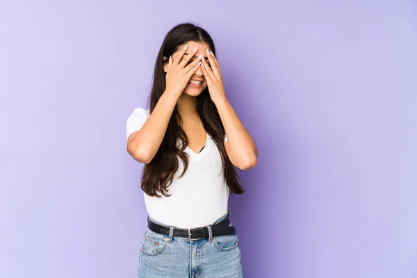 Young Indian Woman Isolated Purple Background Blink Camera Fingers Embarrassed — Stock Photo, Image