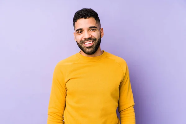 Mladý Smíšený Rasa Arabský Muž Izolované Šťastný Usmívající Veselý — Stock fotografie