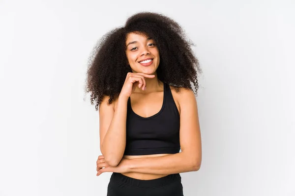 Jovem Afro Americana Desportiva Mulher Sorrindo Feliz Confiante Tocando Queixo — Fotografia de Stock