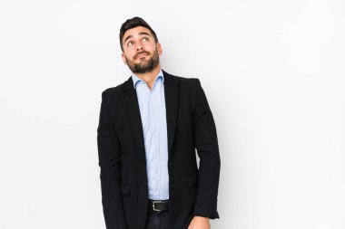 Beyazlara karşı beyaz bir geçmişe sahip genç beyaz iş adamı hedeflerine ve amaçlarına ulaşma hayalleri kuruyor.