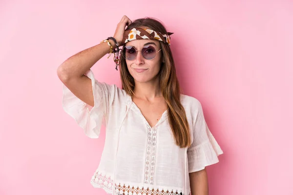 Jovem Mulher Caucasiana Hipster Isolado Sendo Chocado Ela Lembrou Reunião — Fotografia de Stock