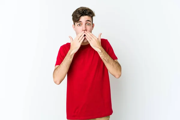 Young Caucasian Man Isolated White Background Shocked Covering Mouth Hands — Stock Photo, Image