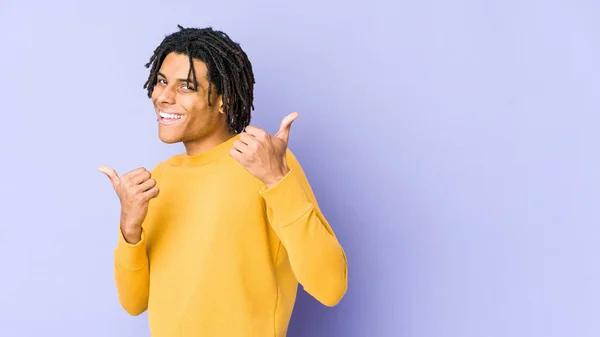 Young Black Man Wearing Rasta Hairstyle Raising Both Thumbs Smiling — Stock Photo, Image
