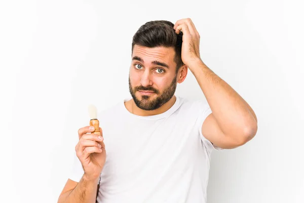 Joven Caucásico Hombre Recientemente Afeitándose Aislado Siendo Sorprendido Ella Recordado —  Fotos de Stock