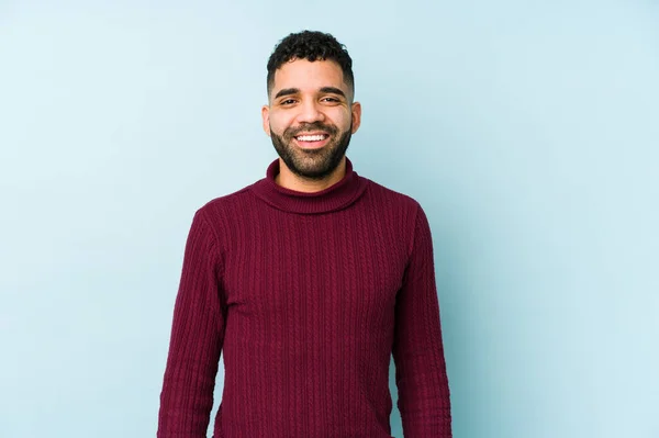 Jovem Mista Árabe Homem Isolado Feliz Sorridente Alegre — Fotografia de Stock