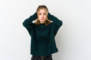 Beyaz atlı genç beyaz kadın şoka uğruyor, önemli bir toplantıyı hatırladı..