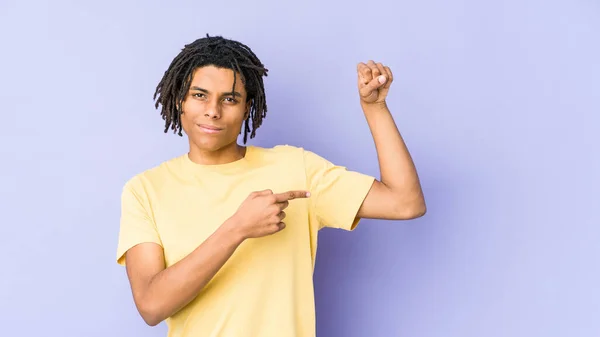 Young African American Rasta Man Showing Strength Gesture Arms Symbol — Stock Photo, Image