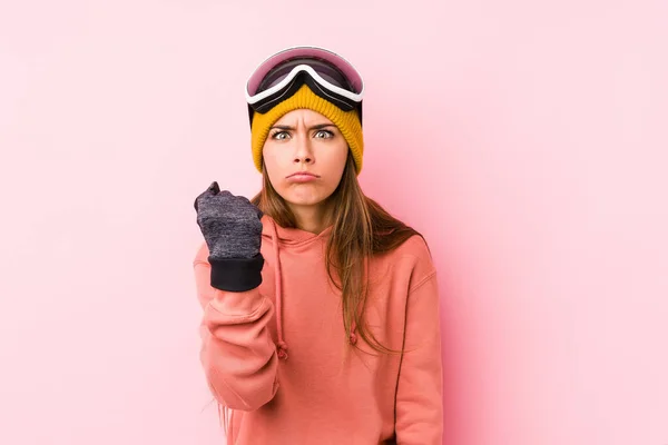 Νεαρή Καυκάσια Γυναίκα Που Φοράει Ρούχα Του Σκι Απομονωμένη Δείχνοντας — Φωτογραφία Αρχείου