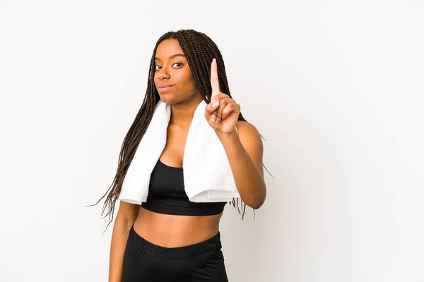 Jovem Afro Americana Esporte Mulher Isolado Mostrando Número Com Dedo — Fotografia de Stock