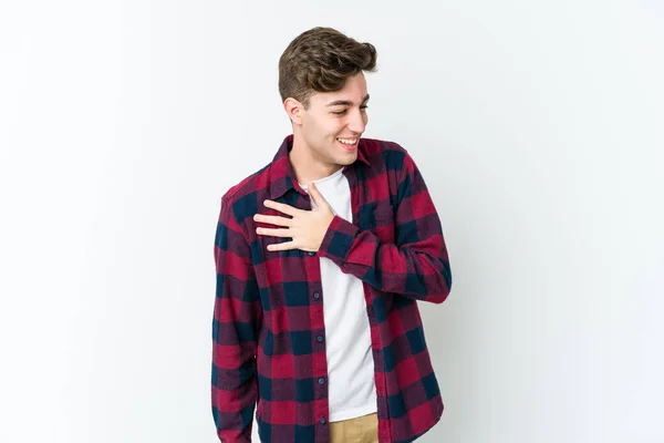 Giovane Uomo Caucasico Isolato Sfondo Bianco Ridere Tenendo Mani Sul — Foto Stock