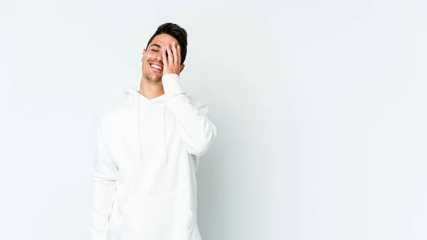 Młody Biały Mężczyzna Odizolowany Białym Tle Śmiech Szczęśliwy Beztroski Naturalne — Zdjęcie stockowe