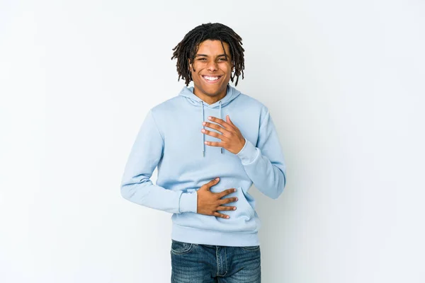 Jovem Africano Americano Rasta Homem Feliz Diverte Mantendo Mãos Estômago — Fotografia de Stock